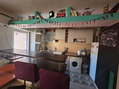 Apartament de închiriat – 44 mp, balcon, centrală proprie, bloc cu lif - foto 4