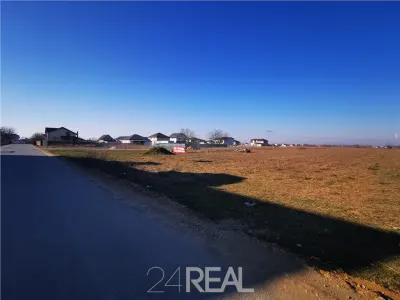 Loturi de vanzare 470 mp comuna Berceni - drum asfaltat, utilitati - foto 5