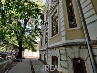 Vila de prestigiu  de vanzare - Lascar Catargiu - foto 3