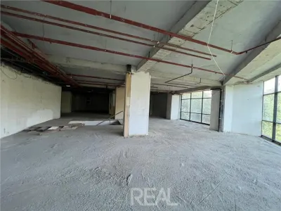 Vanzare Spatiu comercial stradal - Parter si Mezanin - 900 mp - foto 12