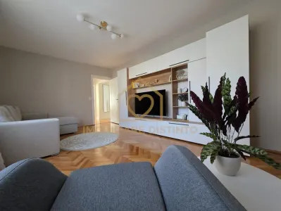 Apartament 4 camere de inchiriat - Baia Mare
