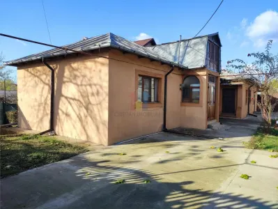 Casa Pretabila 2 familii, teren 1046 mp, toate utilitatile, Cazasu - Cazasu