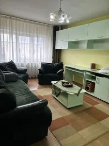 Aparatament 2 camere decomandat Triaj 102000 Euro - Brasov