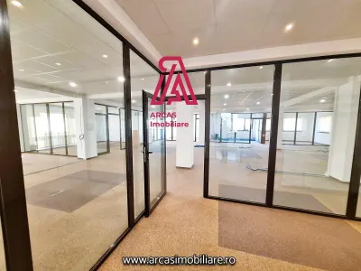 Imobil comercial de inchiriat P+3 -950 mp utili! - foto 12