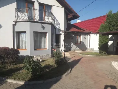 Vila- P+E  4 Camere , 3 bai- Sanpetru Brasov - foto 2