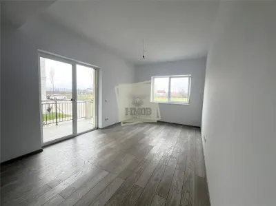Apartament cu 3 camere 2 bai parcare si curte 57 mp in Selimbar - foto 5