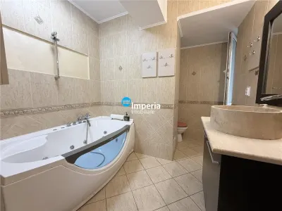 3 camere în inima orașului - foto 7