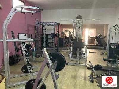 Spatiu comercial de inchiriat - foto 2