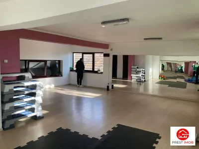 Spatiu comercial de inchiriat - foto 4