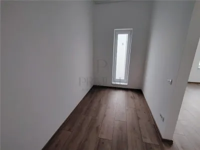 Duplex separat prin dressing - suprafete generoase - zona linistita - foto 10