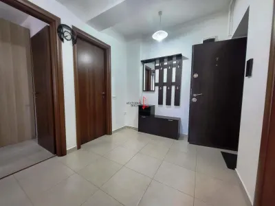 INCHIRIERE 2 CAMERE ETAJ 1 CU PARCARE SI VEDERE LIBERA - foto 9