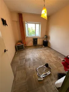 Vanzare apartament 3 camere 2 bai - bloc din 1986 - foto 3
