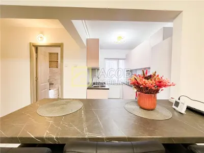 3 camere de inchiriat | Cornisa Bistritei - Bacau