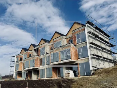 Casa cu 4 camere, 3 bai, teren de 284 mp, 2 locuri de parcare - foto 12
