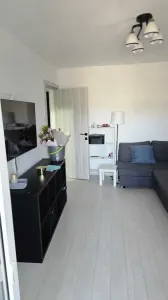 Mobilat si utilat la etajul 3 cu balcon - foto 4