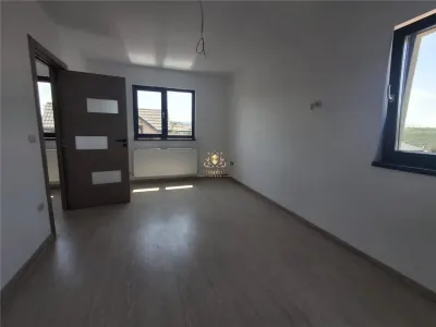 Casa 3 camere  Visan la asfalt !  Pret de apartament! Mutare rapida! - foto 7