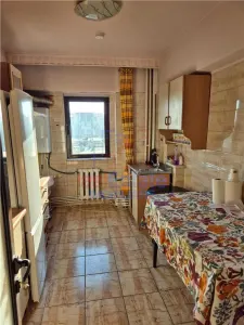 Pacurari - Apartament cu 3 camere 78 mp decomandat 2 bai - foto 5