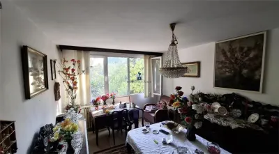 Apartament 4 Camere Decomandat Izvorul Muresului - Bucuresti