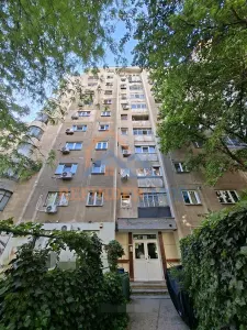 Garsoniera renovata complet, bloc 1986 - foto 6