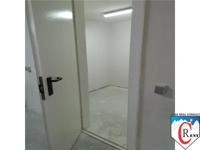 Apartament parter +curte - foto 4