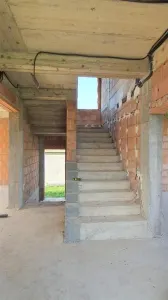 Casa cu 1200 mp teren, de vanzare pe Calea Cisnadiei - foto 8