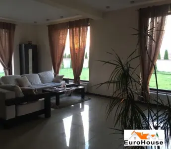 Vila de vanzare in Alba Iulia - foto 8