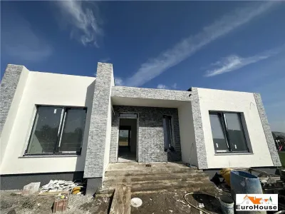 Casa noua  de vanzare in Alba Iulia - foto 2