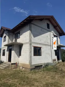 Casa de vanzare in Alba Iulia zona Ampoi 3 - foto 2