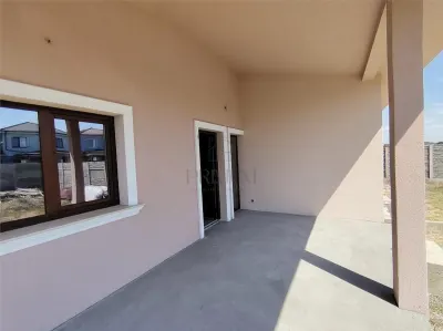 DUPLEX SPATIOS - ZONA BUNA - TOATE UTILITATILE - foto 2
