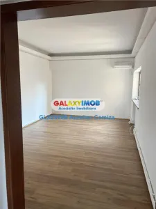 Inchiriere apartament 4 camere Piata Romana pretabil birouri - foto 11