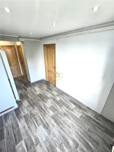 Etaj 3 | Apartament renovat cu 2 camere + garaj | Botizului - foto 15