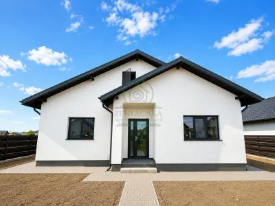 Casa 3 camere Miroslava Ciurbesti , BECI si CANALIZARE! - Miroslava