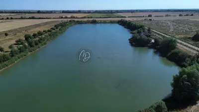 MDI Casa din busteni cu balta - foto 7