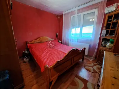MDI apartament central cu panorama la Salonta - foto 5