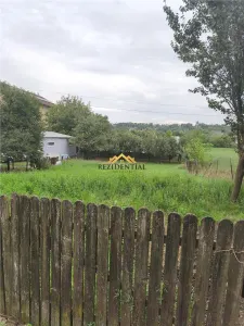 CASA SI TEREN - SAVENILOR - Botosani