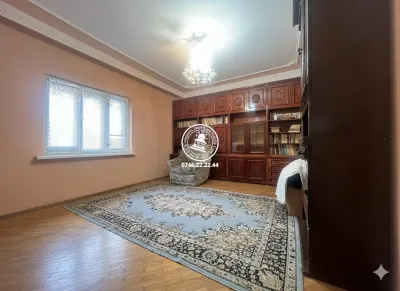 Casa cu teren de vânzare in zona Nicolina 1 - Iasi