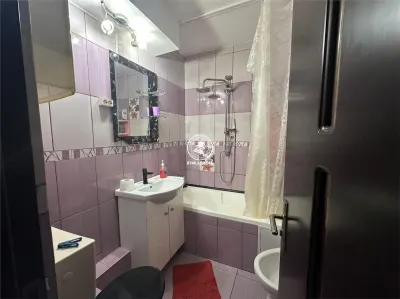 Apartament 3 camere de vanzare, Podu Ros - foto 9