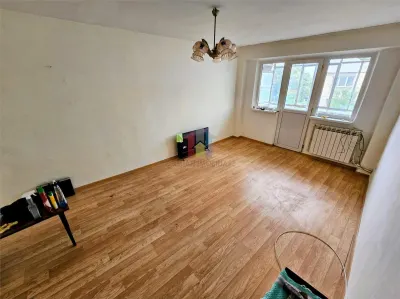Apartament 4 camere confort 1 Decomandat 82mpViziru 3 - foto 7