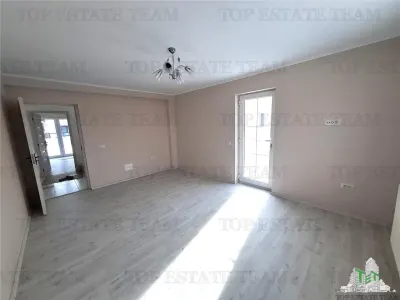 For Sale/Villa Family/Complex Privat/Lac/Crevedia - foto 10