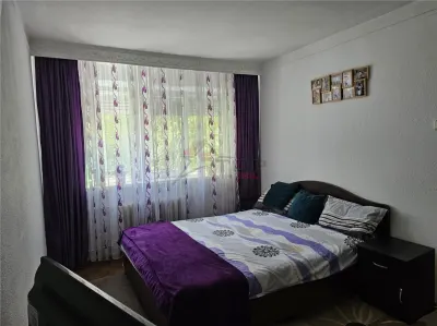 Apartament 3 camere semidecomandat, Podu Ros - Cantemir - Iasi