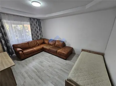 Apartament spatios, mobilat si utilat, la bulevard - foto 3