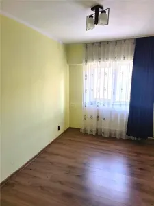 Apartament 3 camere 2 bai etaj 1 Baia Mare Zona Traian - foto 7