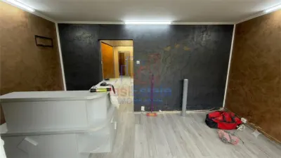 Spatiu comercial de inchiriat in Podul Ros - foto 4