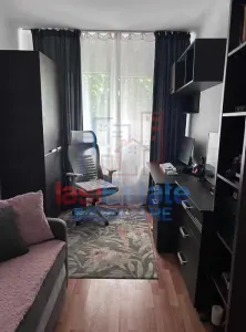 Apartament 3 camere, 57 mp, cu centrala si AC - Podu Ros - foto 4