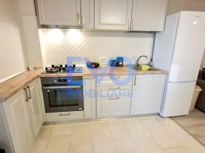 Apartament cu 2 camere, etajul 1, complex Royal Town Copou - foto 2