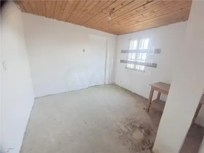 Casa de vanzare , zona Cleja Bacau - foto 6