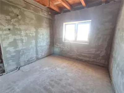Duplex 4 camere zona Selimbar - foto 12