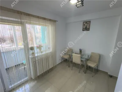 De inchiriat apartament modern la etajul 1 cu 2 camere decomandate, balcon si loc de parcare privat in Sibiu - foto 15