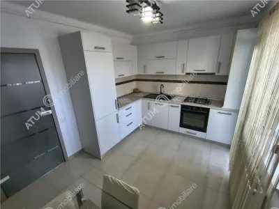 De inchiriat apartament modern la etajul 1 cu 2 camere decomandate, balcon si loc de parcare privat in Sibiu - foto 5