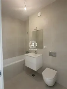 Apartament cu 2 camere Podu Ros, bloc nou, zona excelenta. - foto 2